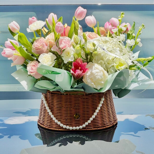 Pretty Basket With Mixed Flowers